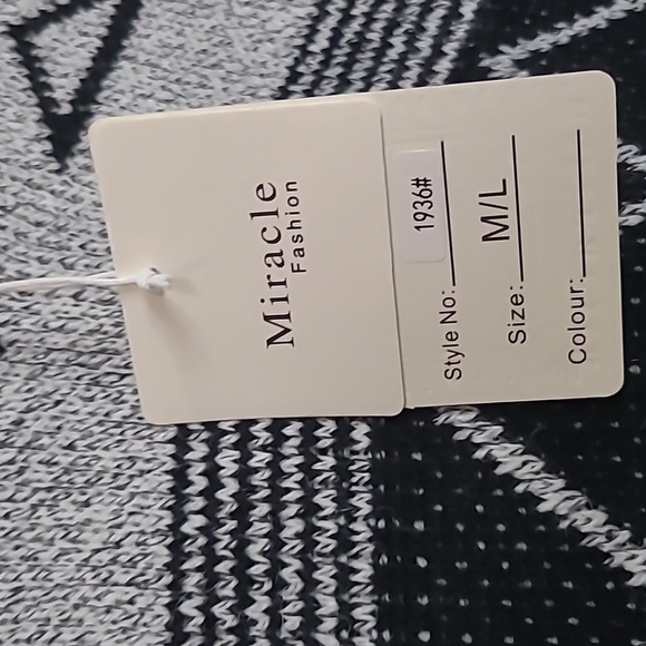 Miracle Geometric Pattern Sweater - Picture 3 of 3